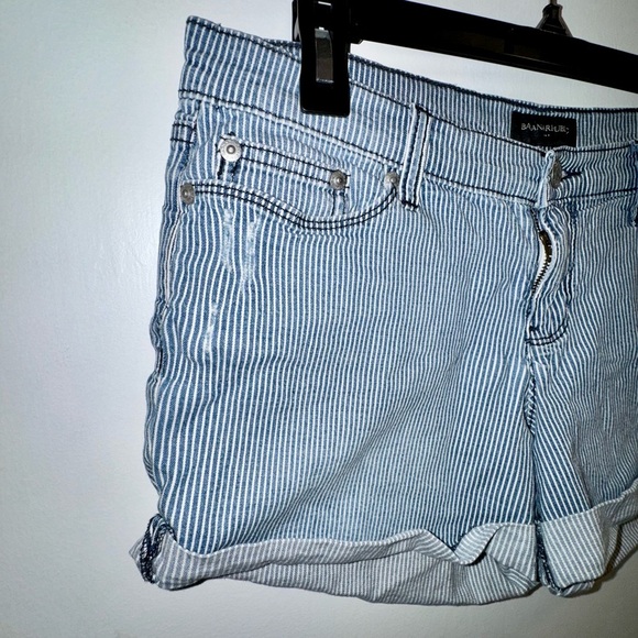 Banana Republic Blue Pinstriped Jean Shorts - Picture 3 of 10